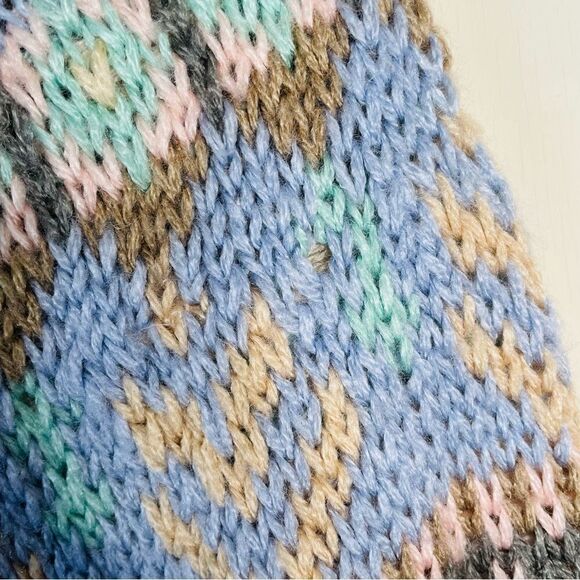 Vintage LE Pullover Pink Fair Isle Sweater - Picture 4 of 4